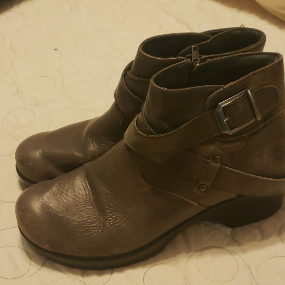 Alegria brown ankle boots size 41